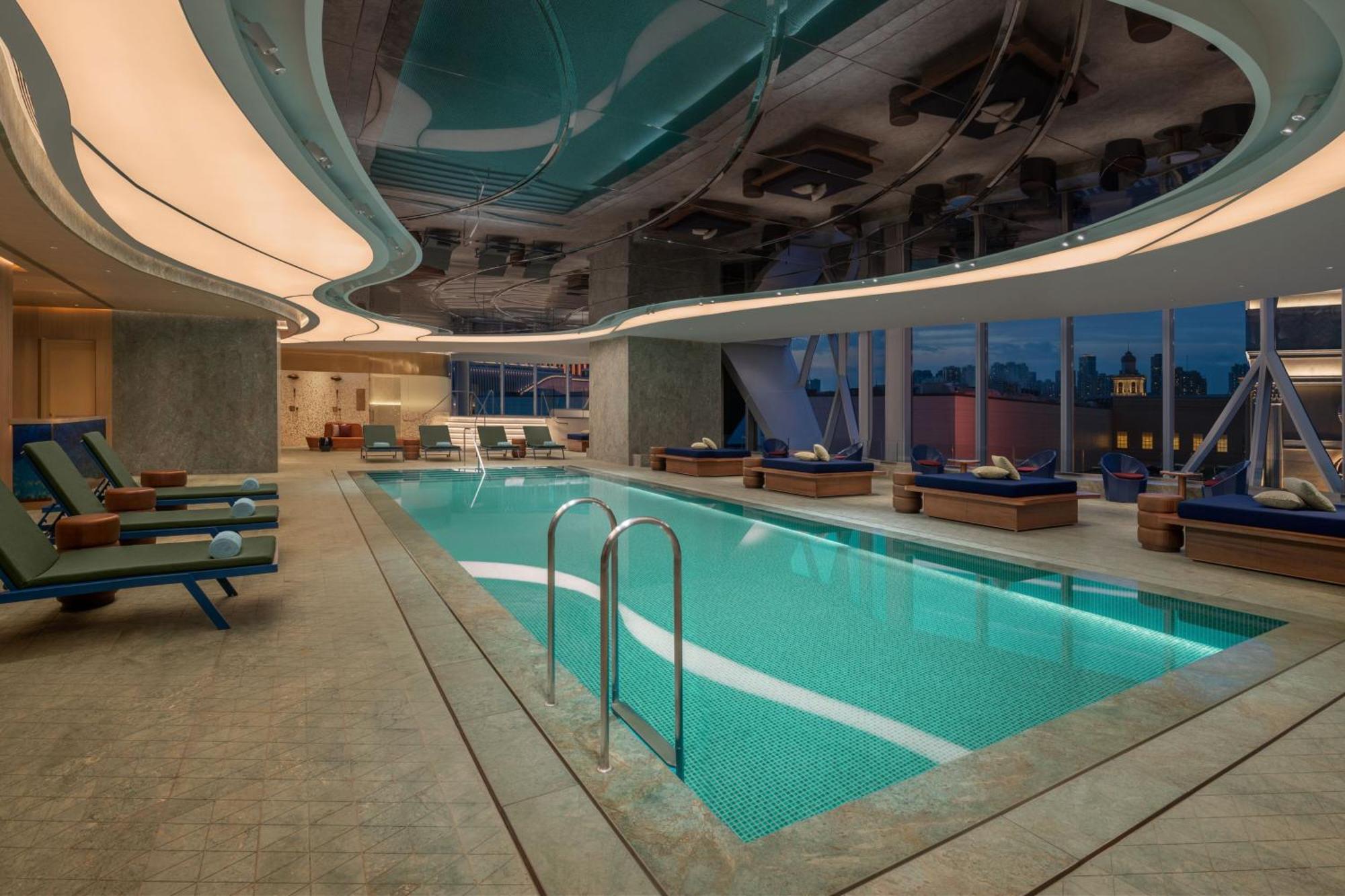 W Macau - Studio City Ngoại thất bức ảnh The pool at the Mandarin Oriental