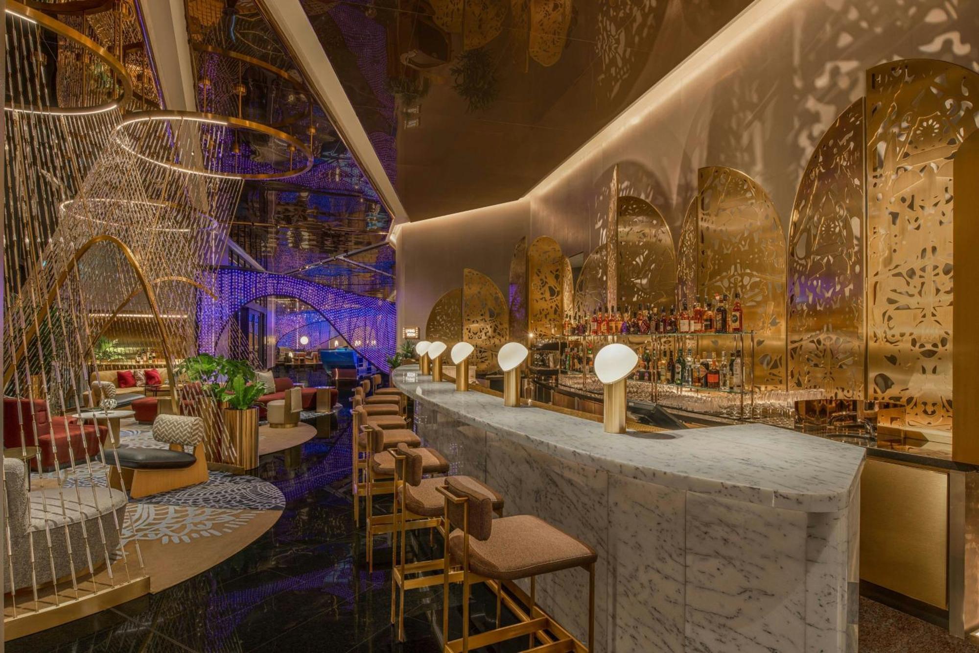 W Macau - Studio City Ngoại thất bức ảnh The bar at the lobby