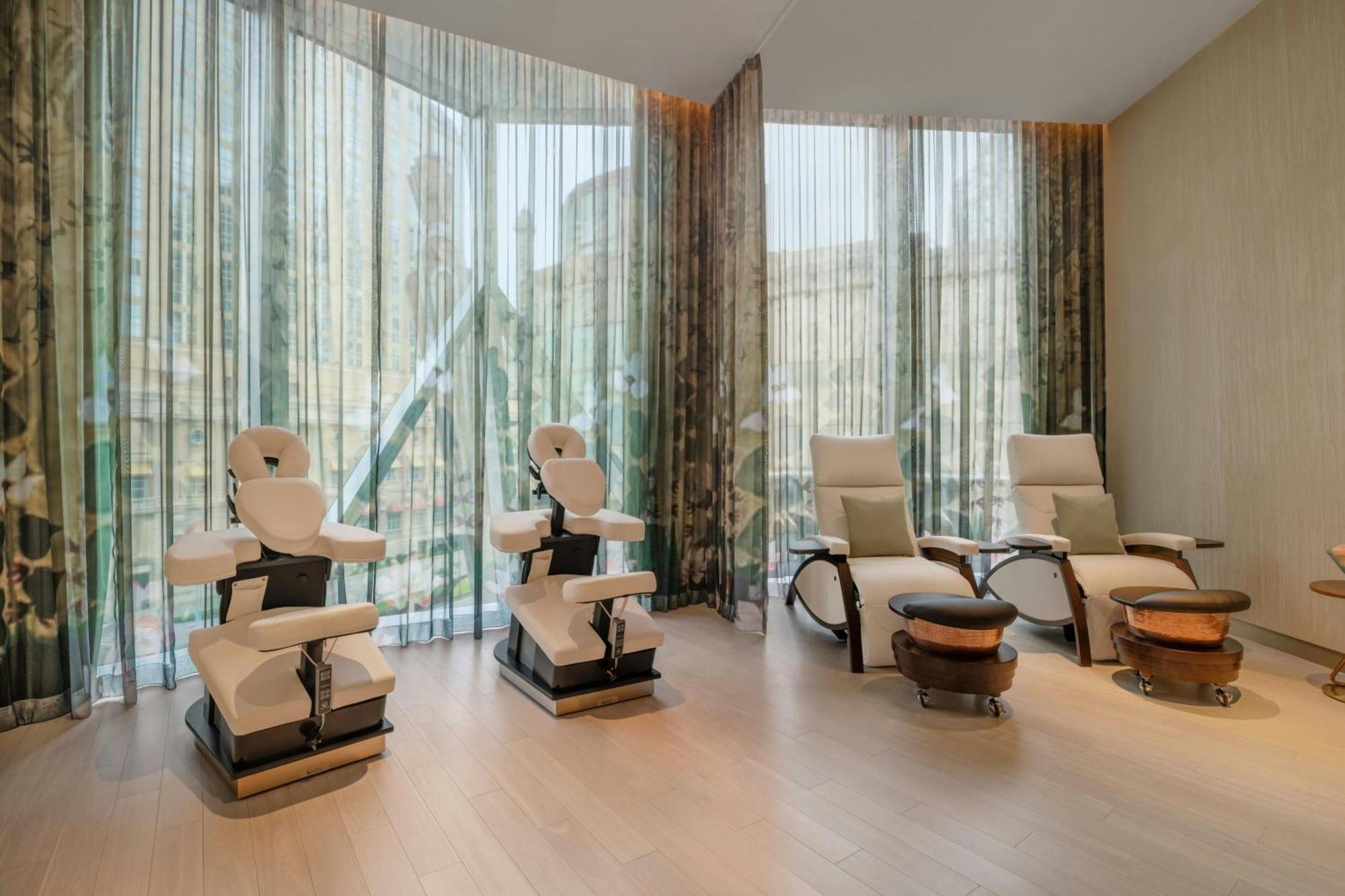 W Macau - Studio City Ngoại thất bức ảnh The spa at The Ritz-Carlton, DIFC